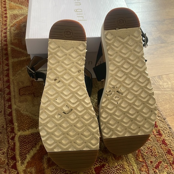 UGG Braelynn Platform Sandal Black White Size 7 - Picture 6 of 8